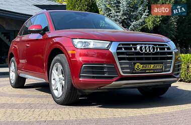 Позашляховик / Кросовер Audi Q5 2017 в Львові