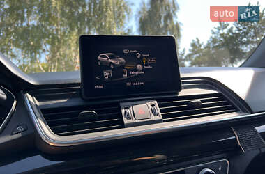 Внедорожник / Кроссовер Audi Q5 2017 в 