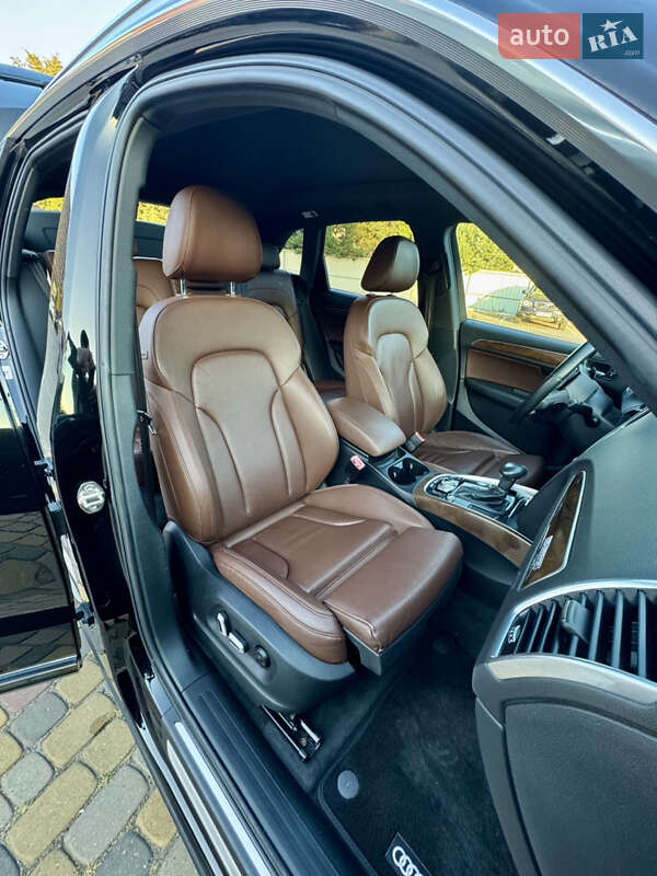 Внедорожник / Кроссовер Audi Q5 2015 в Луцке