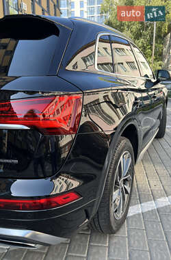 Внедорожник / Кроссовер Audi Q5 2024 в 