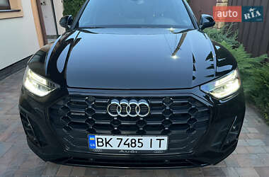 Внедорожник / Кроссовер Audi Q5 2024 в 