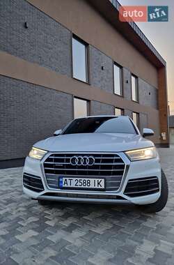 Внедорожник / Кроссовер Audi Q5 2018 в Коломые
