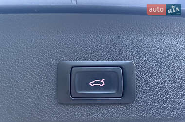 Внедорожник / Кроссовер Audi Q5 2015 в 