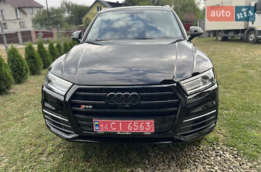 Внедорожник / Кроссовер Audi Q5 2018 в 