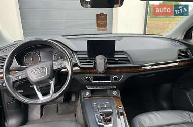 Внедорожник / Кроссовер Audi Q5 2018 в 