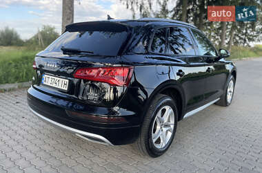 Внедорожник / Кроссовер Audi Q5 2018 в 