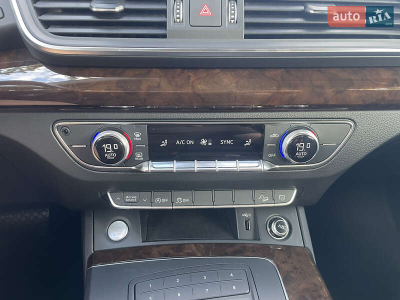 Внедорожник / Кроссовер Audi Q5 2018 в Коломые