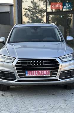 Внедорожник / Кроссовер Audi Q5 2019 в 