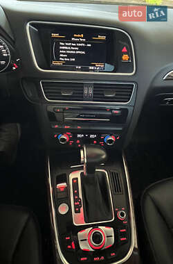 Внедорожник / Кроссовер Audi Q5 2016 в 