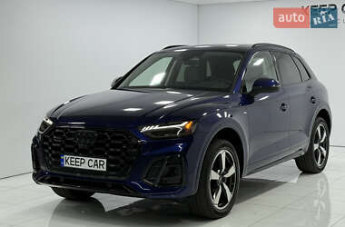 Внедорожник / Кроссовер Audi Q5 2021 в 