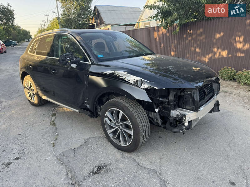 Позашляховик / Кросовер Audi Q5 2022 в Запоріжжі