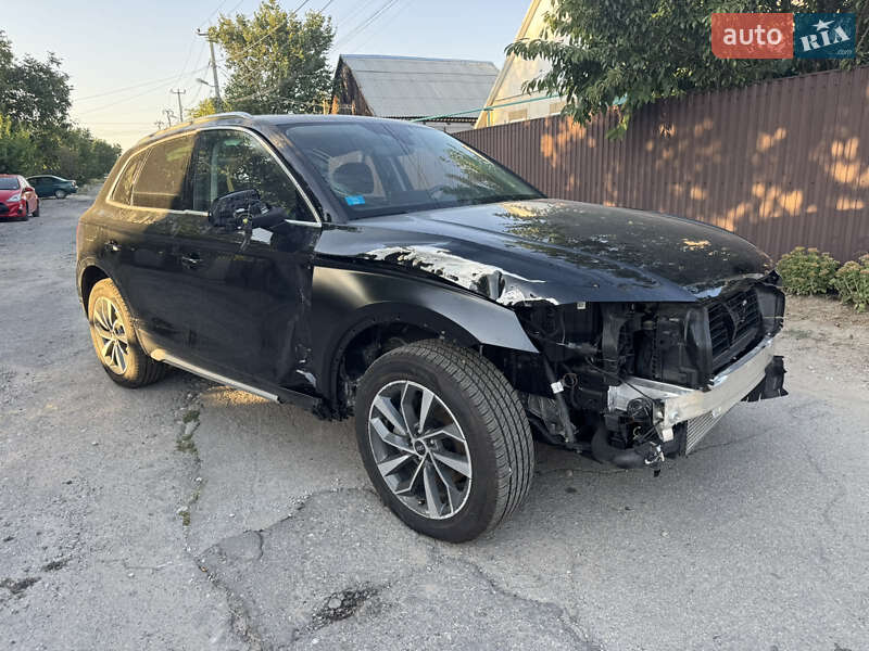 Позашляховик / Кросовер Audi Q5 2022 в Запоріжжі