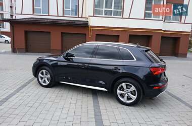 Внедорожник / Кроссовер Audi Q5 2019 в 