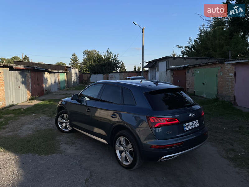 Внедорожник / Кроссовер Audi Q5 2017 в Конотопе