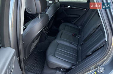 Позашляховик / Кросовер Audi Q5 2018 в 