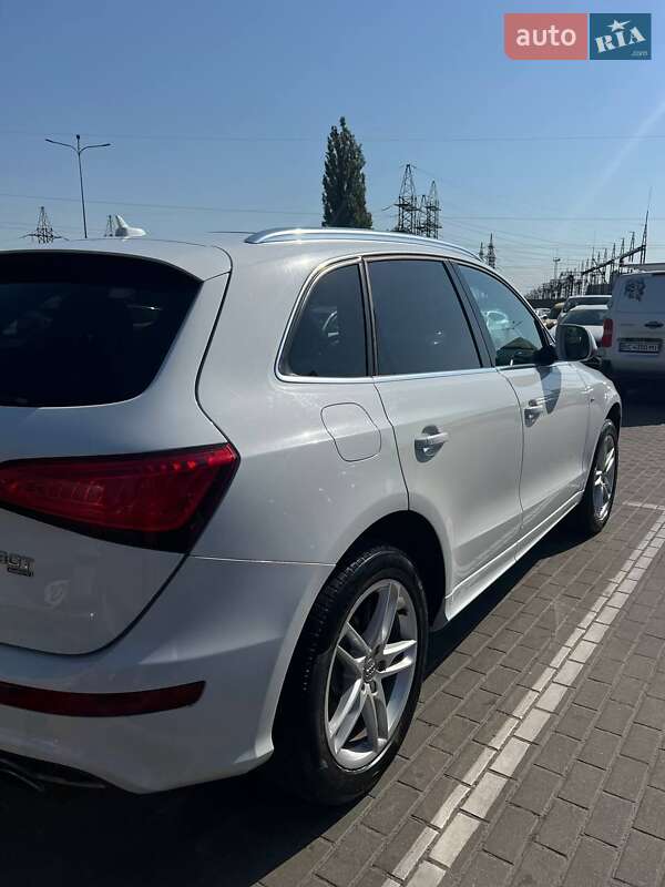 Позашляховик / Кросовер Audi Q5 2013 в Львові