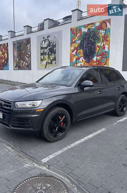 Позашляховик / Кросовер Audi Q5 2020 в 