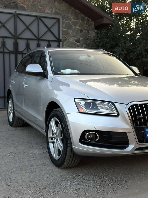 Внедорожник / Кроссовер Audi Q5 2014 в Днепре