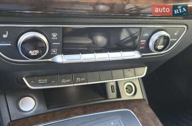 Внедорожник / Кроссовер Audi Q5 2020 в 