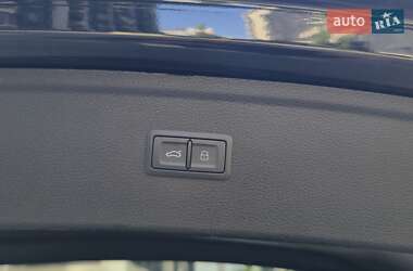 Внедорожник / Кроссовер Audi Q5 2020 в 