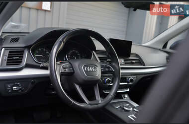 Внедорожник / Кроссовер Audi Q5 2020 в 