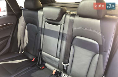Внедорожник / Кроссовер Audi Q5 2016 в 