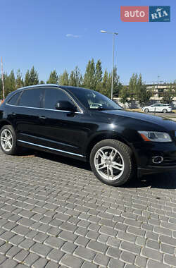 Внедорожник / Кроссовер Audi Q5 2016 в 