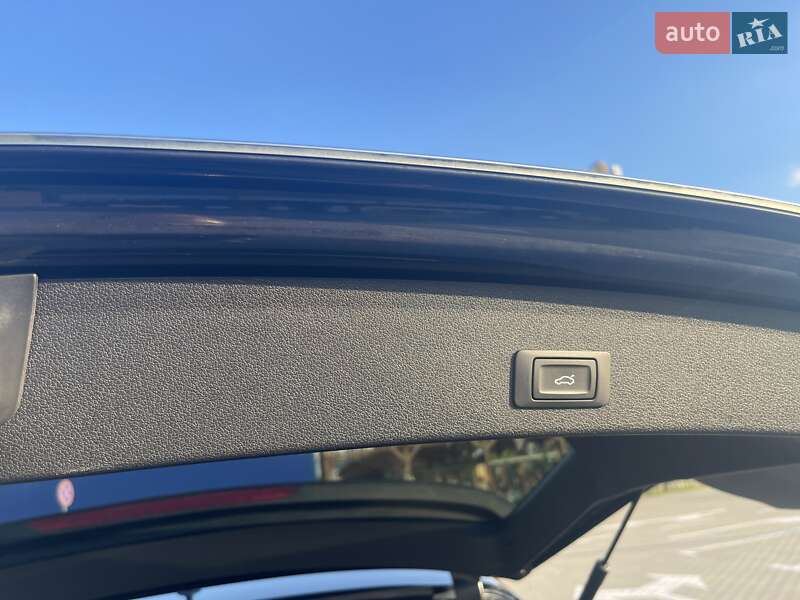 Внедорожник / Кроссовер Audi Q5 2016 в Нововолынске