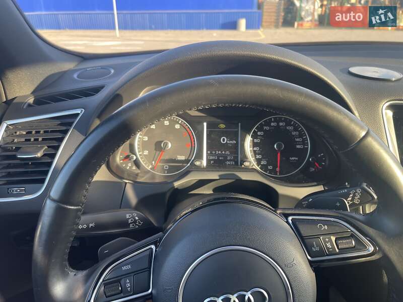 Внедорожник / Кроссовер Audi Q5 2016 в Нововолынске
