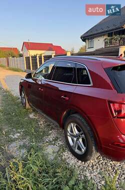 Позашляховик / Кросовер Audi Q5 2019 в 