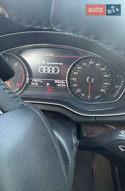 Позашляховик / Кросовер Audi Q5 2019 в 