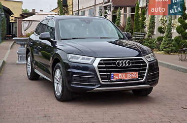 Внедорожник / Кроссовер Audi Q5 2019 в 