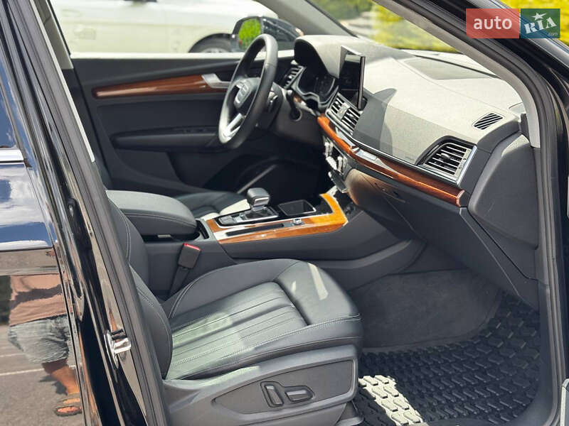 Внедорожник / Кроссовер Audi Q5 2023 в Киеве