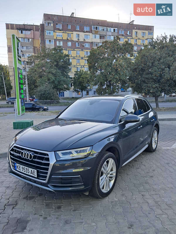 Внедорожник / Кроссовер Audi Q5 2018 в Днепре