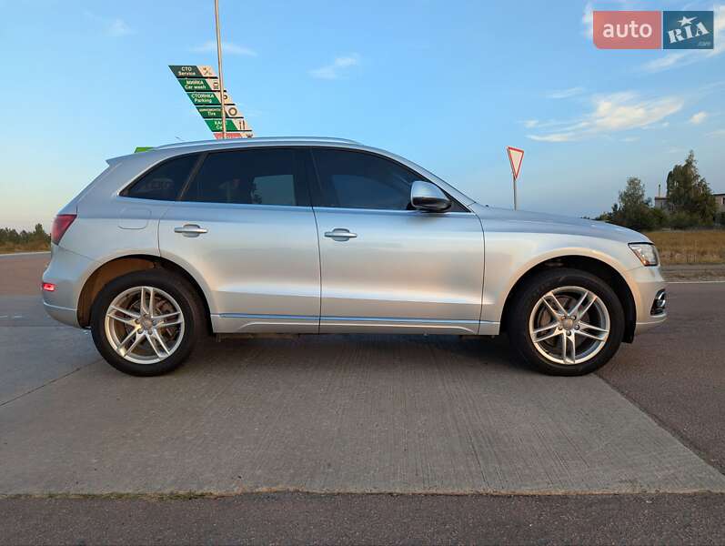 Позашляховик / Кросовер Audi Q5 2014 в Коростені