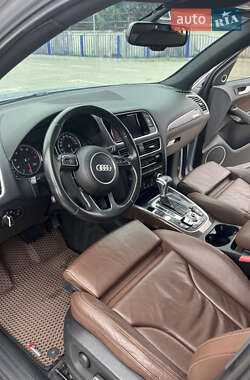Внедорожник / Кроссовер Audi Q5 2015 в 