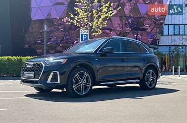 Позашляховик / Кросовер Audi Q5 2020 в 