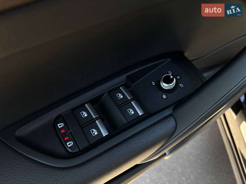 Внедорожник / Кроссовер Audi Q5 2020 в Киеве