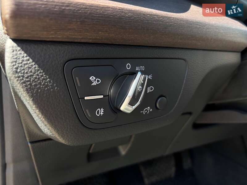 Внедорожник / Кроссовер Audi Q5 2020 в Киеве