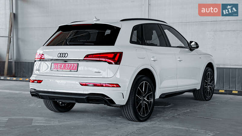 Позашляховик / Кросовер Audi Q5 2023 в Рівному