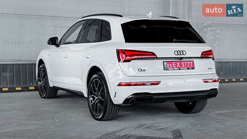 Позашляховик / Кросовер Audi Q5 2023 в Рівному