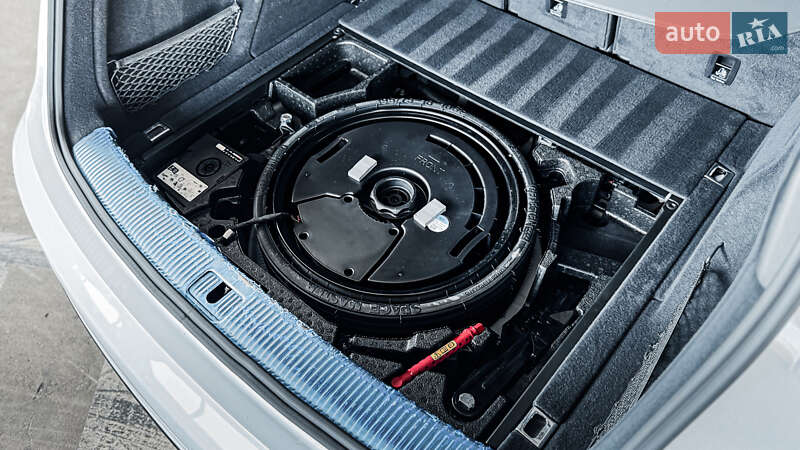 Позашляховик / Кросовер Audi Q5 2023 в Рівному