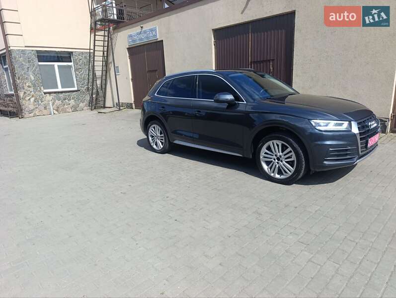 Позашляховик / Кросовер Audi Q5 2017 в Володимирі