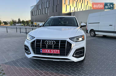 Позашляховик / Кросовер Audi Q5 2023 в 
