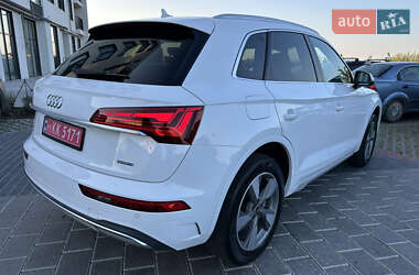 Позашляховик / Кросовер Audi Q5 2023 в 