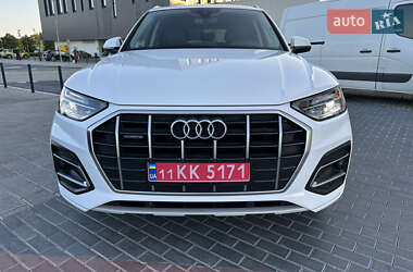Позашляховик / Кросовер Audi Q5 2023 в 