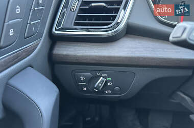 Позашляховик / Кросовер Audi Q5 2023 в 