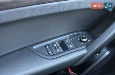 Позашляховик / Кросовер Audi Q5 2023 в 