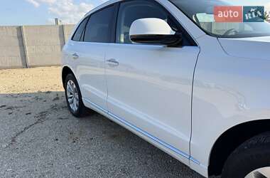 Позашляховик / Кросовер Audi Q5 2015 в 