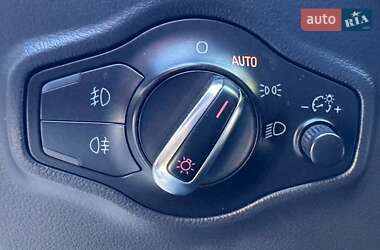 Внедорожник / Кроссовер Audi Q5 2016 в 